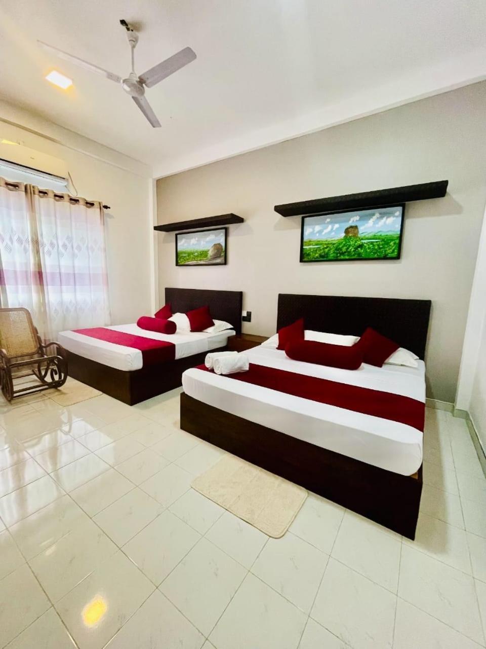 Thinaya Lake Resort Anuradhapura Exterior foto